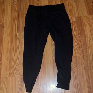 amazon essentials womens black joggers